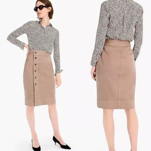 J Crew size buttons pencil skirt in stretch chino khaki size 6 minimalist bo 104 - Picture 1 of 8